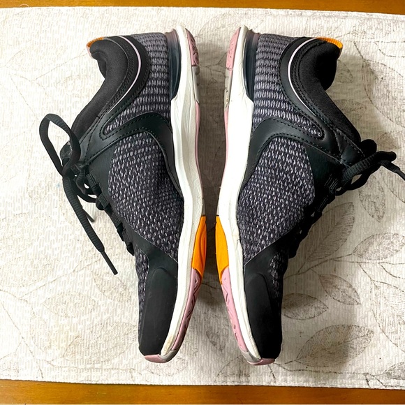 Ryka Women's Sneakers wide - Picture 6 of 6